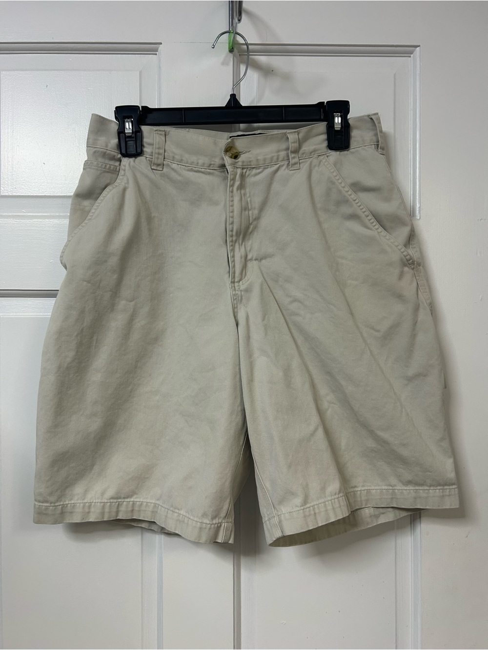 Men's Flat Front Casual Shorts in Light Khaki
